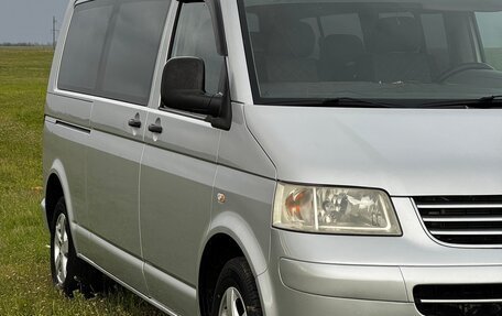 Volkswagen Caravelle T5, 2008 год, 1 499 999 рублей, 2 фотография