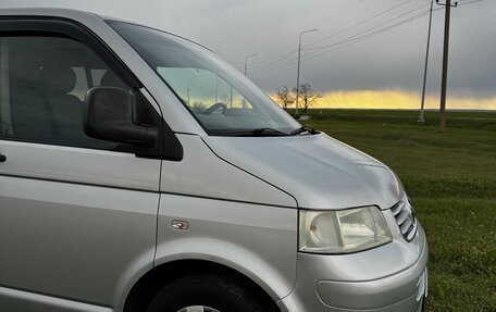 Volkswagen Caravelle T5, 2008 год, 1 499 999 рублей, 3 фотография