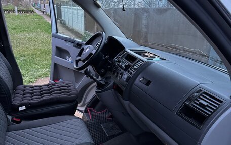 Volkswagen Caravelle T5, 2008 год, 1 499 999 рублей, 20 фотография