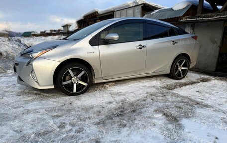 Toyota Prius IV XW50, 2016 год, 1 450 000 рублей, 2 фотография