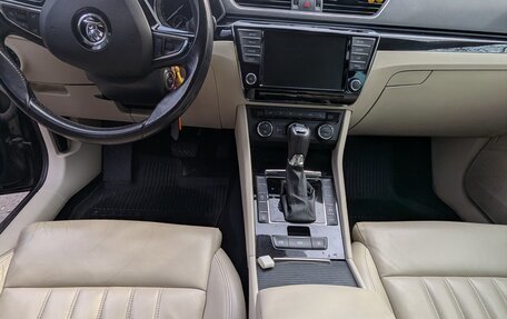 Skoda Superb III рестайлинг, 2016 год, 2 650 000 рублей, 9 фотография