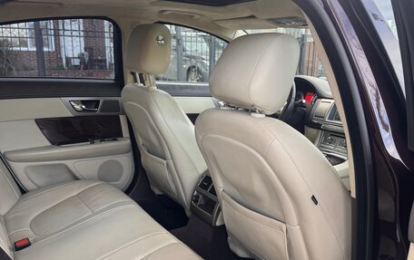 Jaguar XF I рестайлинг, 2010 год, 1 249 000 рублей, 11 фотография