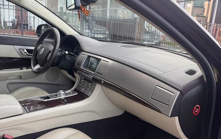 Jaguar XF I рестайлинг, 2010 год, 1 249 000 рублей, 13 фотография