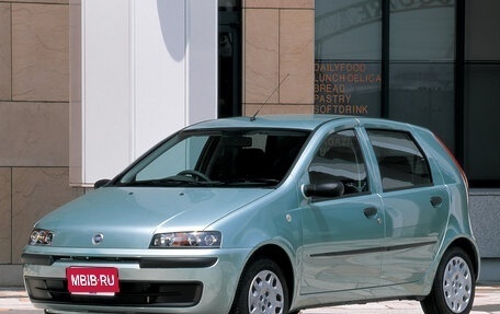 Fiat Punto III Punto Evo рестайлинг, 2000 год, 280 000 рублей, 1 фотография