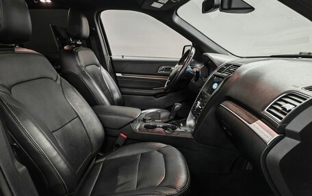 Ford Explorer VI, 2018 год, 3 000 000 рублей, 9 фотография