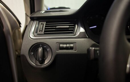 Skoda Rapid I, 2014 год, 925 000 рублей, 32 фотография