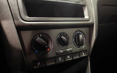 Skoda Rapid I, 2014 год, 925 000 рублей, 26 фотография