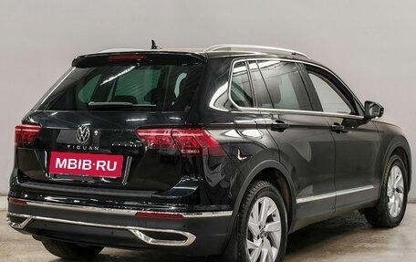 Volkswagen Tiguan II, 2020 год, 2 900 000 рублей, 5 фотография