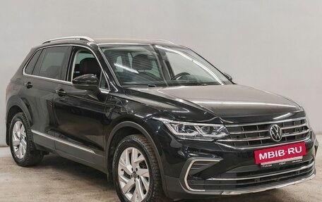 Volkswagen Tiguan II, 2020 год, 2 900 000 рублей, 3 фотография