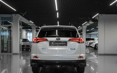 Toyota RAV4, 2019 год, 3 400 000 рублей, 6 фотография