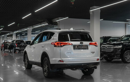 Toyota RAV4, 2019 год, 3 400 000 рублей, 4 фотография