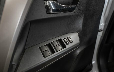 Toyota RAV4, 2019 год, 3 400 000 рублей, 13 фотография