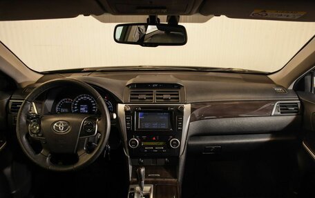 Toyota Camry, 2014 год, 1 225 000 рублей, 20 фотография