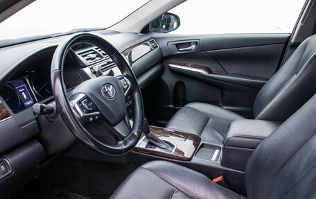 Toyota Camry, 2017 год, 1 850 000 рублей, 9 фотография