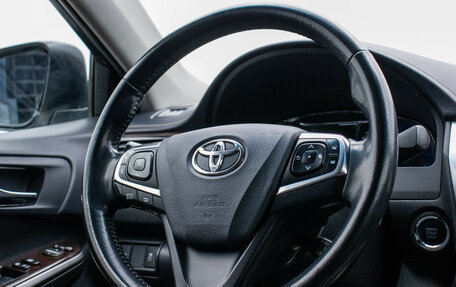 Toyota Camry, 2017 год, 1 850 000 рублей, 15 фотография