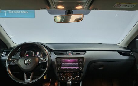 Skoda Octavia, 2018 год, 1 799 000 рублей, 12 фотография