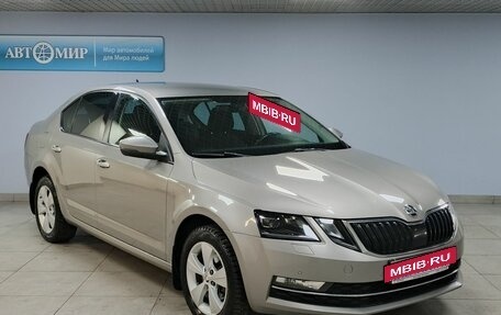Skoda Octavia, 2018 год, 1 799 000 рублей, 3 фотография