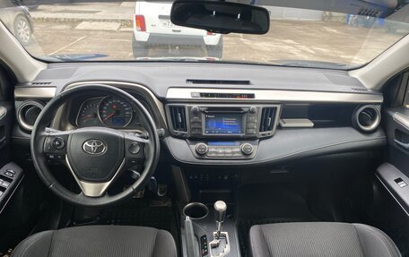Toyota RAV4, 2014 год, 1 560 000 рублей, 10 фотография