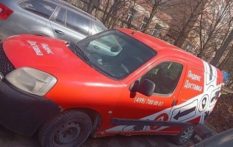 Peugeot Partner II рестайлинг 2, 2007 год, 300 000 рублей, 2 фотография