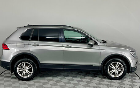 Volkswagen Tiguan II, 2020 год, 2 450 000 рублей, 4 фотография