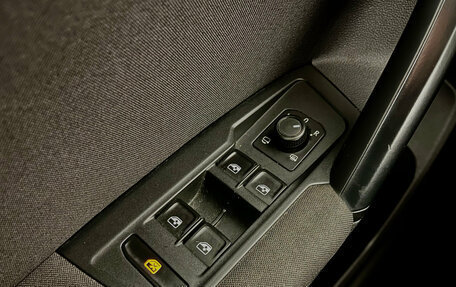 Volkswagen Tiguan II, 2020 год, 2 450 000 рублей, 13 фотография