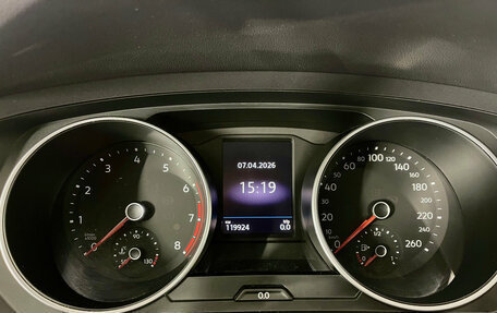 Volkswagen Tiguan II, 2020 год, 2 450 000 рублей, 19 фотография