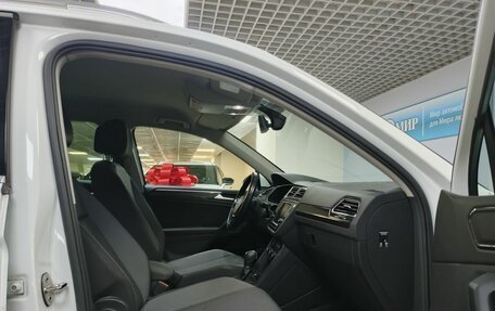 Volkswagen Tiguan II, 2017 год, 2 888 000 рублей, 10 фотография