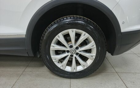 Volkswagen Tiguan II, 2017 год, 2 888 000 рублей, 9 фотография