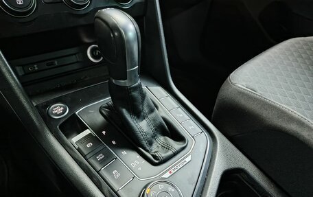 Volkswagen Tiguan II, 2017 год, 2 888 000 рублей, 16 фотография