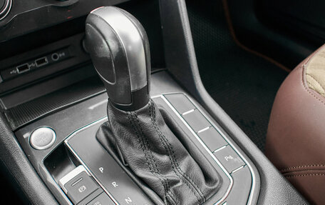 Volkswagen Tiguan II, 2020 год, 2 890 000 рублей, 20 фотография