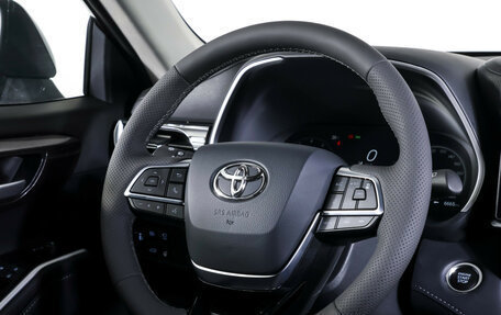 Toyota Highlander, 2026 год, 5 700 000 рублей, 18 фотография