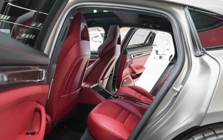 Porsche Panamera II рестайлинг, 2019 год, 7 690 000 рублей, 28 фотография