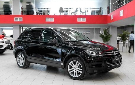 Volkswagen Touareg III, 2012 год, 1 990 000 рублей, 3 фотография