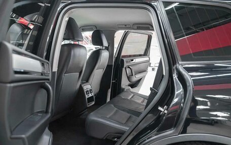 Volkswagen Touareg III, 2012 год, 1 990 000 рублей, 12 фотография