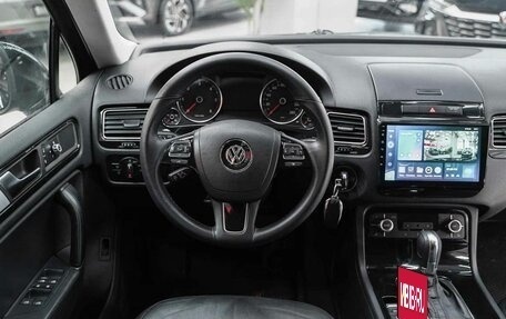 Volkswagen Touareg III, 2012 год, 1 990 000 рублей, 6 фотография