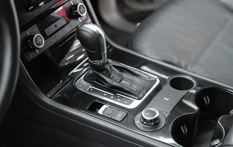 Volkswagen Touareg III, 2012 год, 1 990 000 рублей, 9 фотография