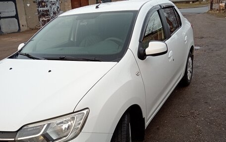 Renault Logan II, 2020 год, 840 000 рублей, 1 фотография