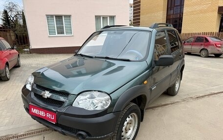 Chevrolet Niva I рестайлинг, 2010 год, 299 000 рублей, 1 фотография