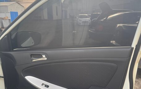 Hyundai Solaris II рестайлинг, 2013 год, 790 000 рублей, 5 фотография