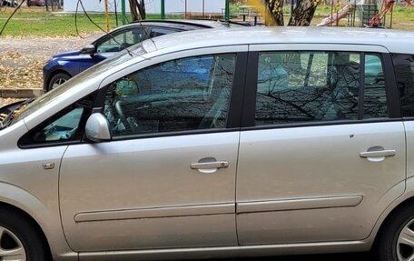 Opel Zafira B, 2010 год, 1 100 000 рублей, 3 фотография