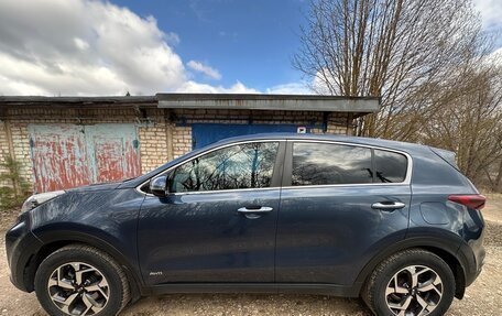 KIA Sportage IV рестайлинг, 2020 год, 2 300 000 рублей, 2 фотография