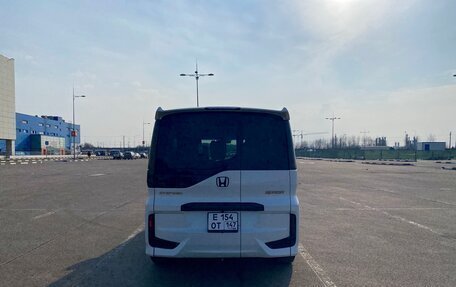 Honda Stepwgn IV, 2021 год, 2 970 000 рублей, 4 фотография