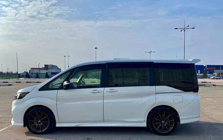 Honda Stepwgn IV, 2021 год, 2 970 000 рублей, 6 фотография