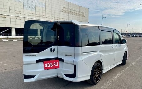 Honda Stepwgn IV, 2021 год, 2 970 000 рублей, 16 фотография