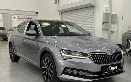Skoda Superb III рестайлинг, 2025 год, 3 249 000 рублей, 3 фотография