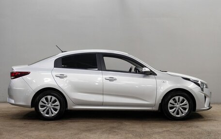 KIA Rio IV, 2021 год, 1 543 000 рублей, 5 фотография