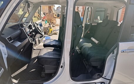 Toyota Roomy I, 2021 год, 1 330 000 рублей, 11 фотография