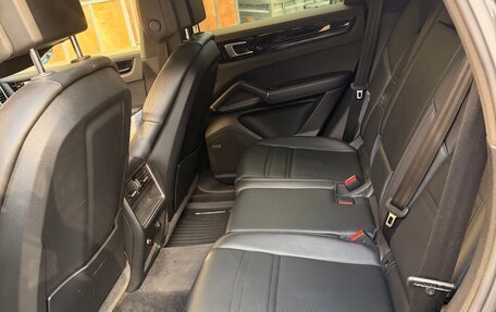 Porsche Cayenne III, 2019 год, 5 950 000 рублей, 10 фотография