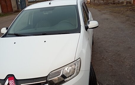 Renault Logan II, 2020 год, 840 000 рублей, 3 фотография