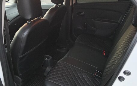 Renault Logan II, 2020 год, 840 000 рублей, 10 фотография